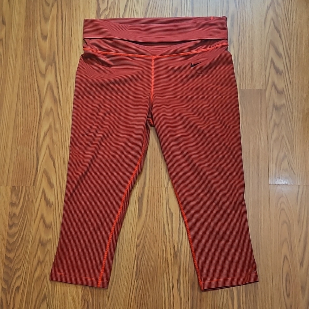 Nike Dri-Fit Athletic HR Cropped Leggings/ L